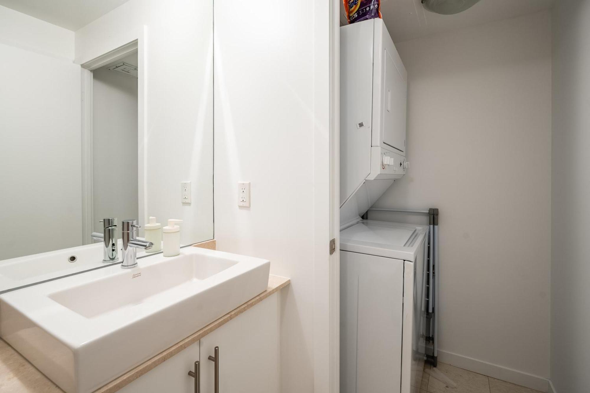 1Br Luxury Condo - Downtown Toronto Esterno foto